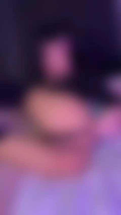 Started with showing off my ass, then showing off my pussy w... by lunarivy