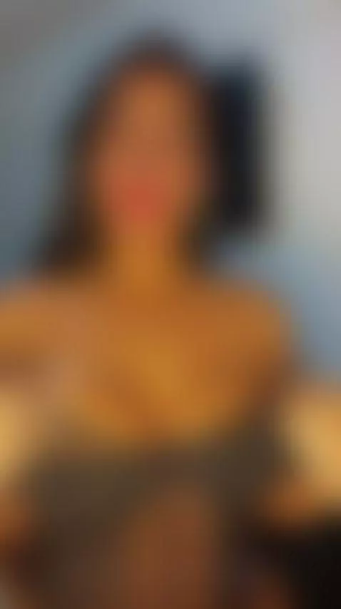 🔥Long haired beauty ready to squirt again 🍑 Unlock OF by celinabliss
