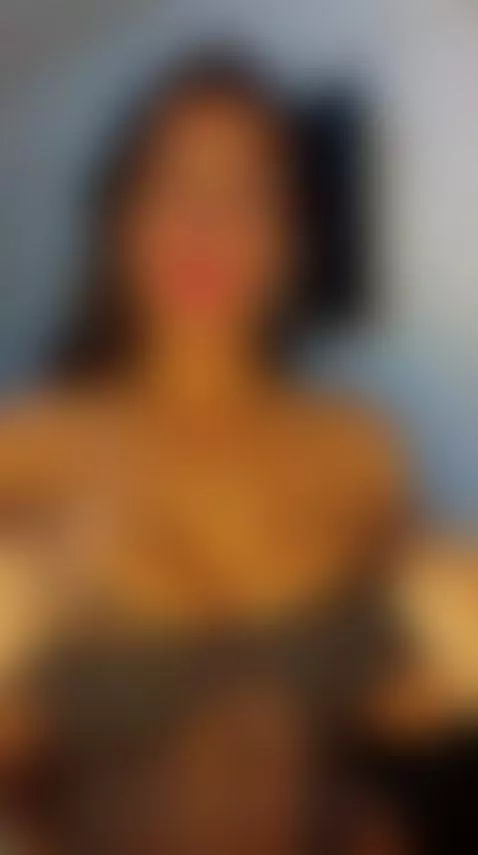 🔥Brunette grinding slow completely naked 🍑 Unlock OF by celinabliss
