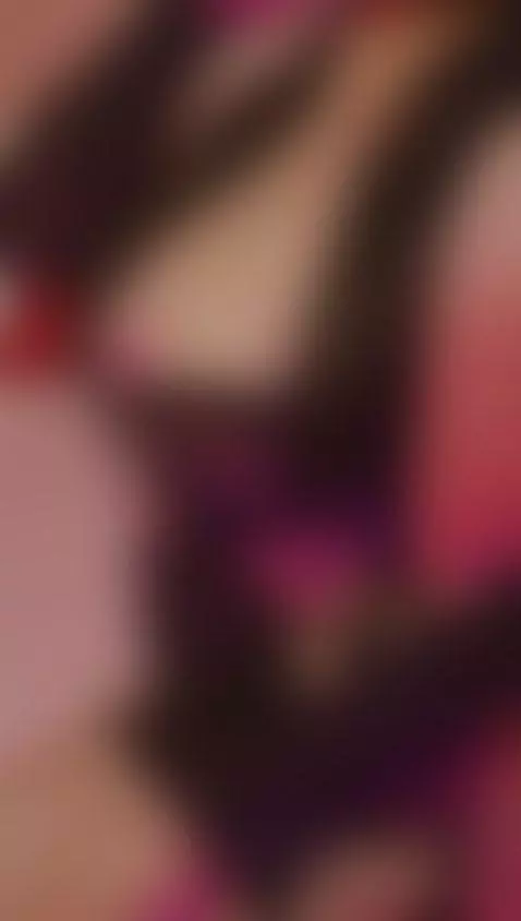 Come closer… I invite you to take a look , online now!! .. by karlamoorex