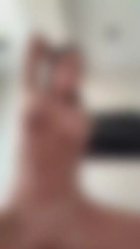 I couldn’t stop… 💦All my wildest solo videos are at the link... by lunabellamy
