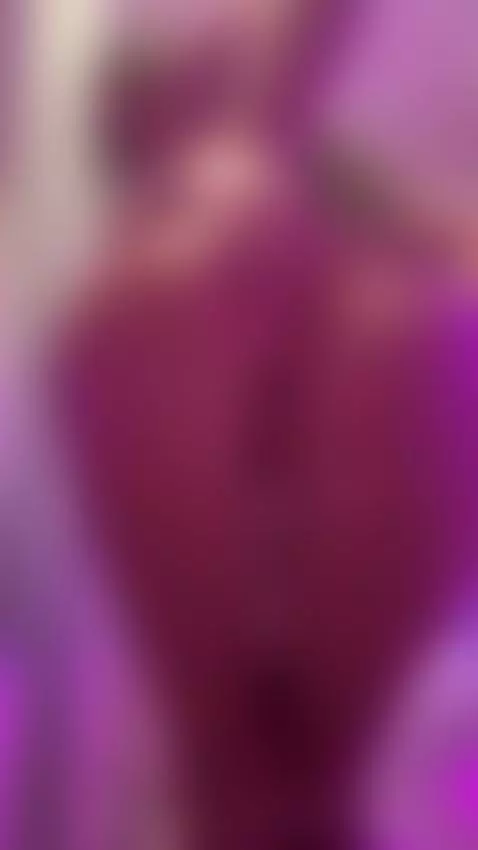Want to watch me take these stockings off? Full video is liv... by lunabellamy