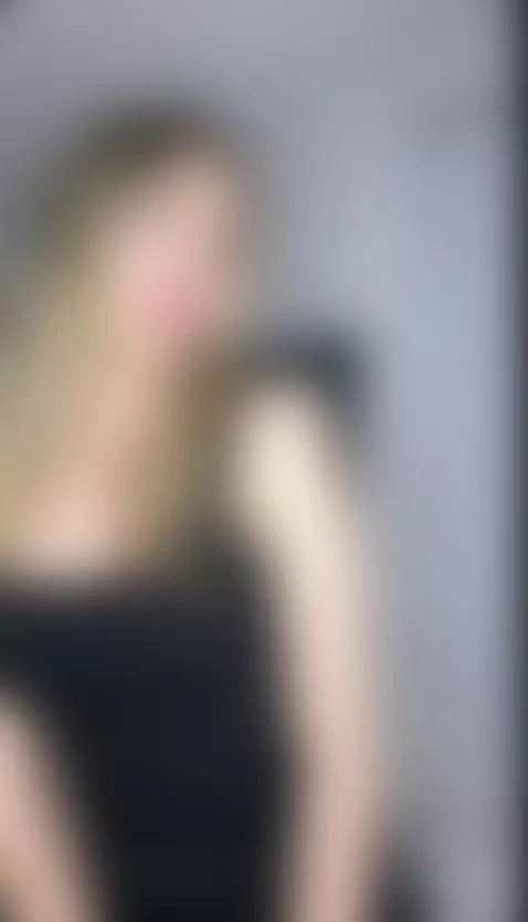 I love when you obsess over my ass. Show me in my DMs by nathydesire
