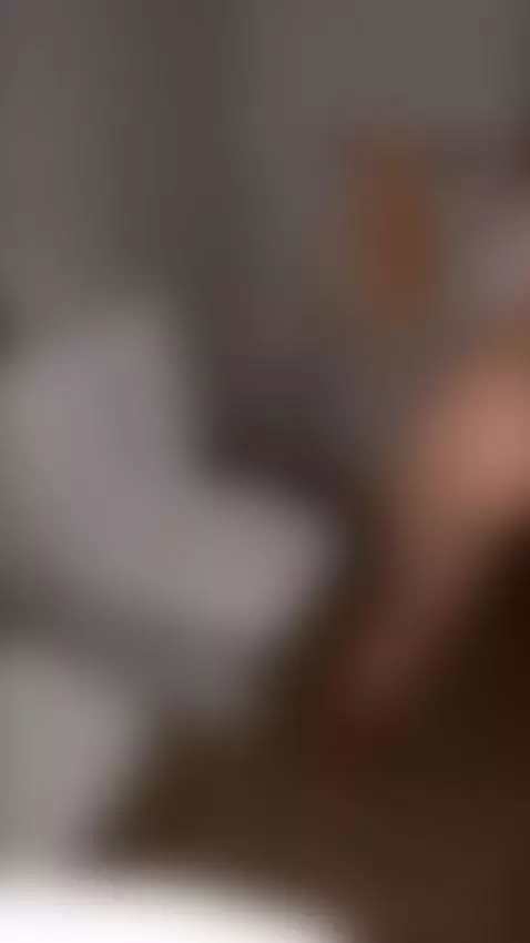 follada en el baño público 🤤 by vanegonzalez