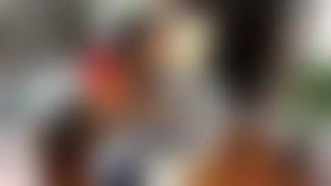 Let me seduce you in the office and give you a good blowjob by ambbernixx