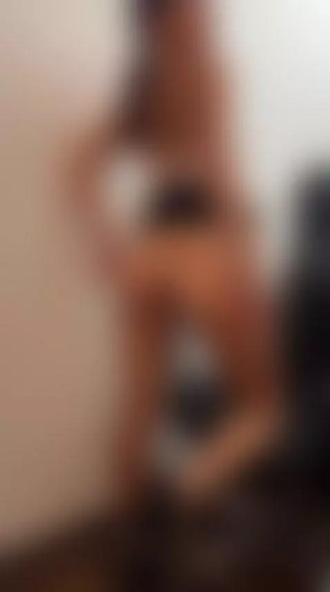 https://stripchat.com/AriaStonne/follow-me
https://pvt.show/... by sarafuny