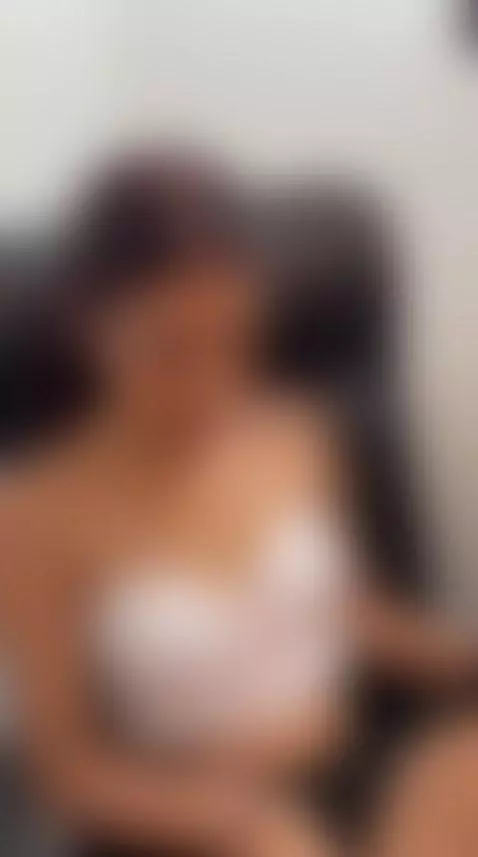 https://stripchat.com/AriaStonne/follow-me
https://pvt.show/... by sarafuny