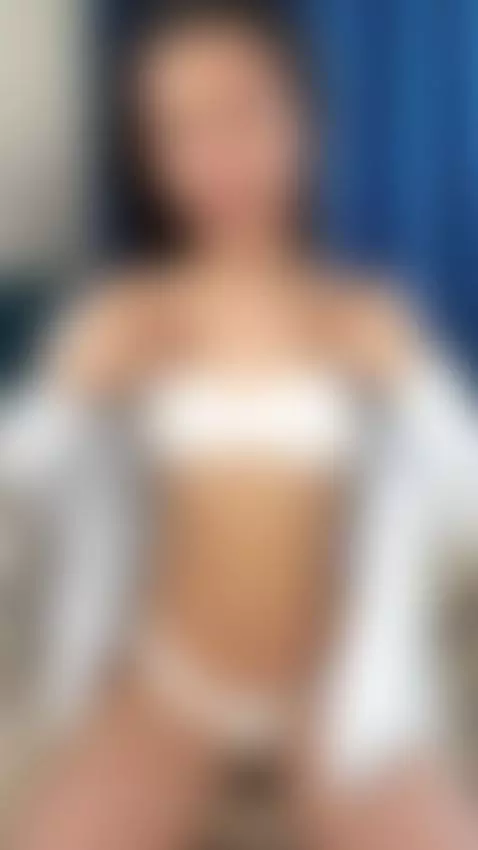 Soft tits bounce as she teases open bra 😘 by sofivirgin
