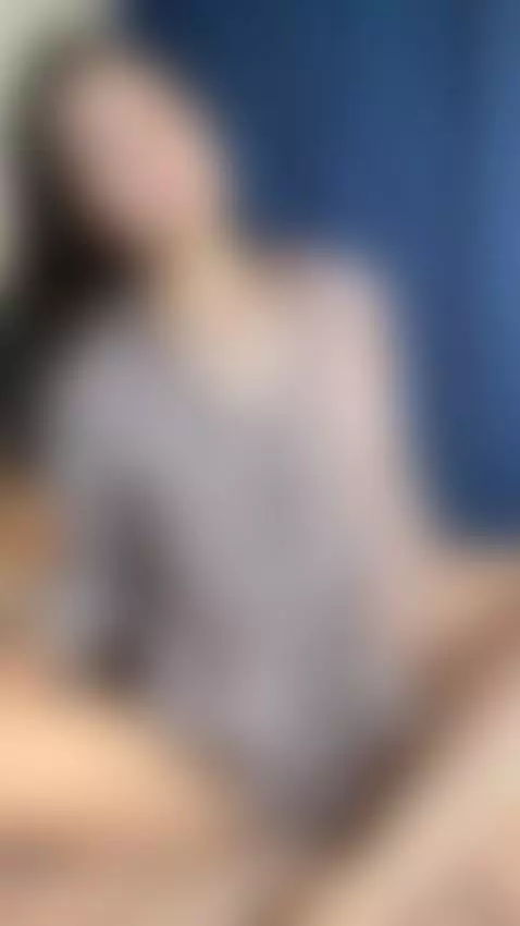 Legs spread wide, fingers teasing her wet slit 👅 by sofivirgin