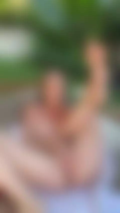 Outdoor garden solo pussy play under the sun. Sub OF by solazola1