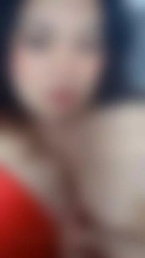 Colombian woman, seduces with her breast and nipple by hannagrayy18
