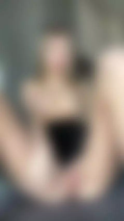 🍑 Soft sexy body built to tempt you 😏💋 OF! by kamillasexy