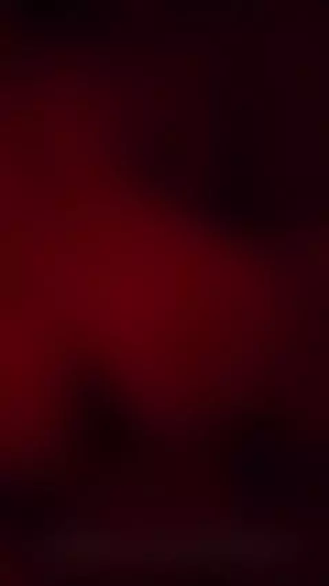 EL ROJO ES MEJOR CON ELLA by standandlucy