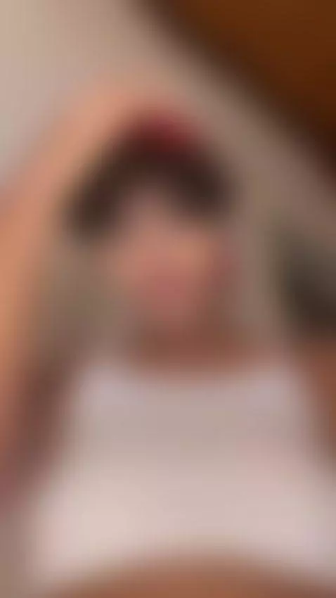 Every move I make is a sigh from you 💋 https://es.stripchat.... by beckablue