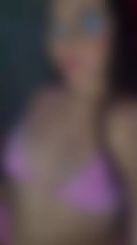 Live now!! by brianakorz