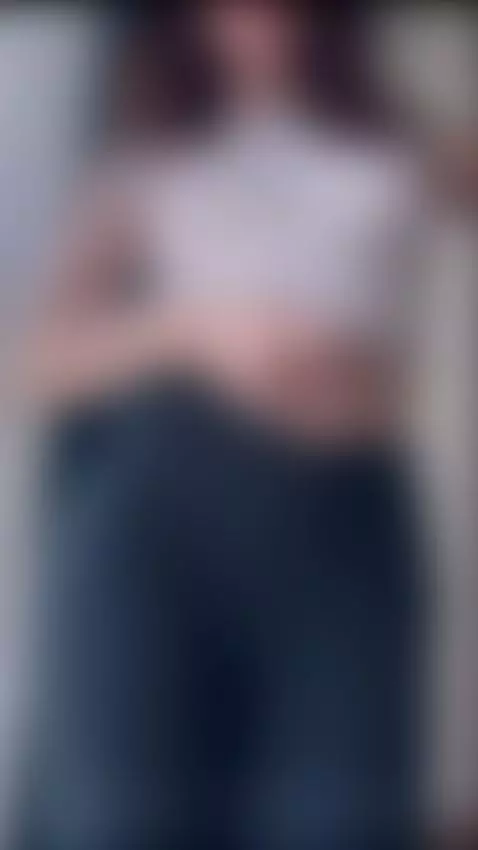 This content can’t be posted anywhere except OnlyFans 👀 by julianabunnyx