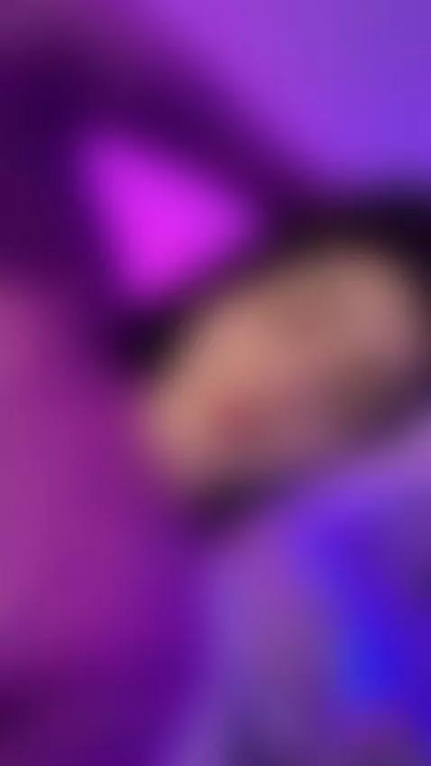 Hey Guys! I'm now LIVE on by kathiajennerxxx