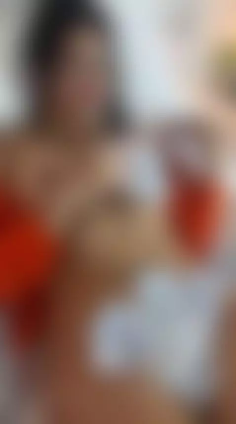 https://stripchat.com/LeilaScott/follow-me
https://pvt.show/... by leilascott