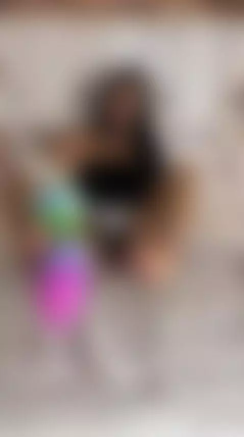 https://stripchat.com/LeilaSaenzz/follow-me
https://pvt.show... by leilascott