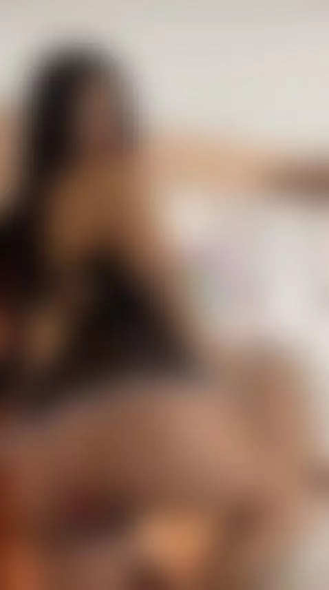 https://stripchat.com/LeilaSaenzz/follow-me
https://pvt.show... by leilascott