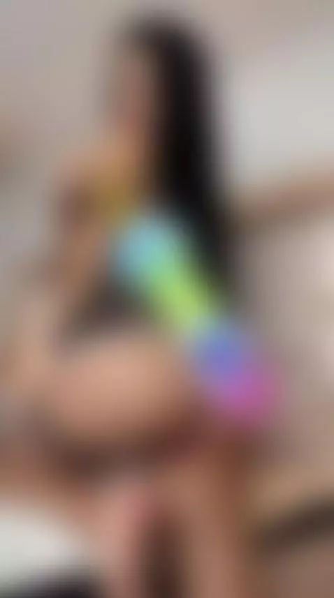 https://stripchat.com/LeilaSaenzz/follow-me
https://pvt.show... by leilascott