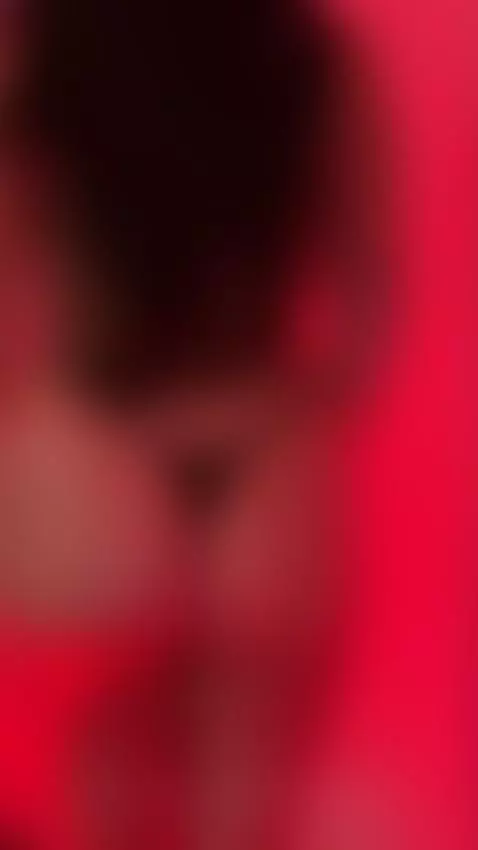 https://stripchat.com/LeilaSaenzz/follow-me
https://pvt.show... by leilascott