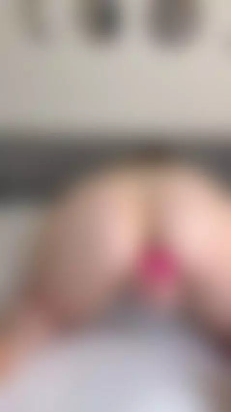 Slim body. Big naturals. Pink pussy. Two fingers deep 😇 Unlo... by elizabethvvs