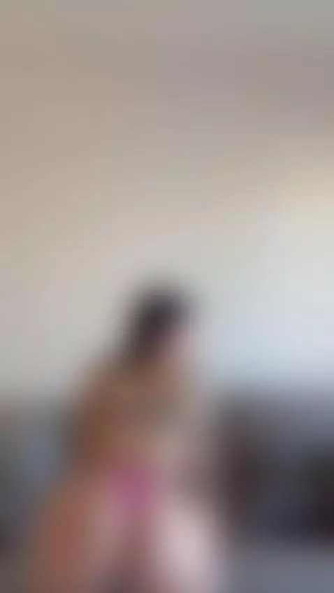 I can't stop the heat inside me, I need a cock by camicoelho