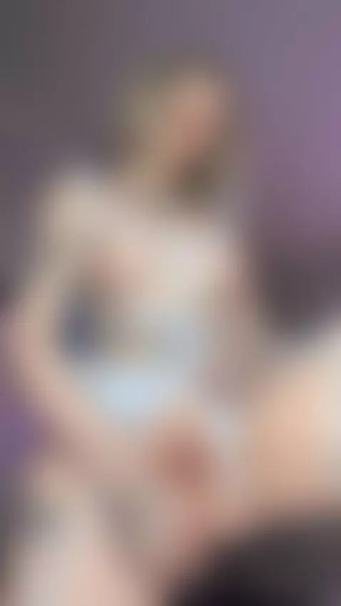I'm starving for a hard, juicy cock by yonaaa