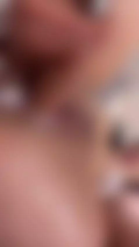 be my fuckmachine https://chaturbate.com/in/?tour=7Bge&campa... by bonnymia