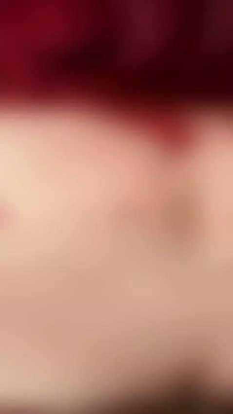 💋 Watch this fiery redhead play 🔥 by redolivia