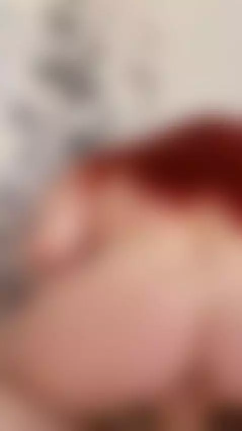 💋 Watch this fiery redhead play 🔥 by redolivia