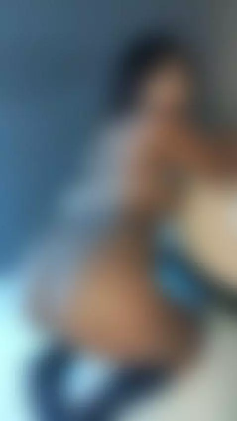 assnakedhorny, ass, curvybigass by chloelaurent
