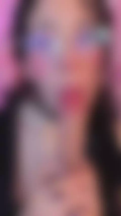 I want to suck your cock by meliissasweet
