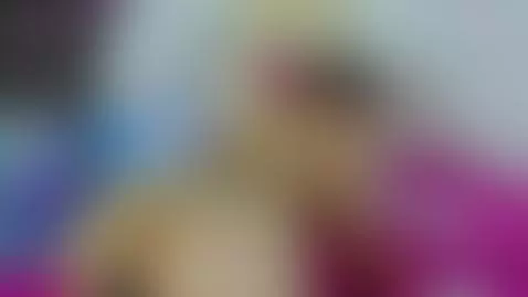 https://es.stripchat.com/Danideluxe
https://es.chaturbate.co... by zaraluxz
