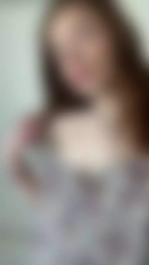 🔥 Hot brunette in pink lingerie 💦 by jessicalittlee