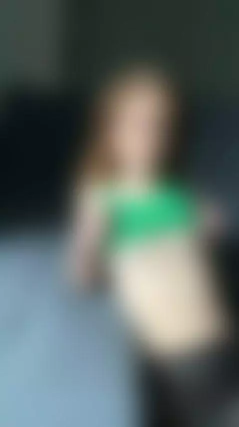 🍑 Ass up only for you 😏🍒 Tits spilling out of top 😍 by jessicalittlee