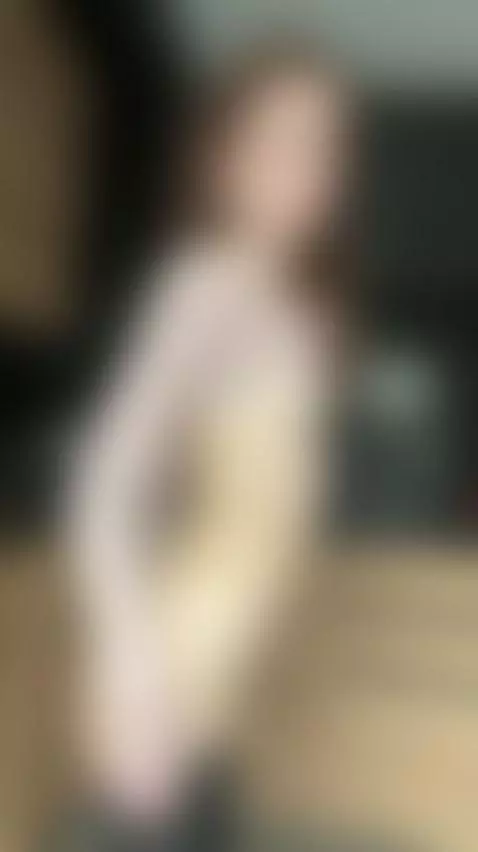 😍 Beautiful blonde takes off her robe 🔥 by jessicalittlee
