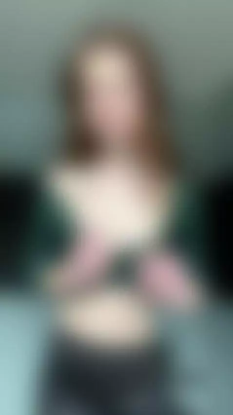 🔥 Horny young girl home alone 🔥 by jessicalittlee