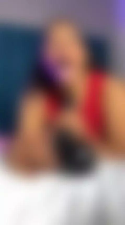 Don't miss my live stream—I want your dick in my mouth by anthonelarusso