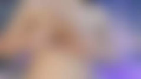 hey honey come play with my hot tits im on line by hannadanniels