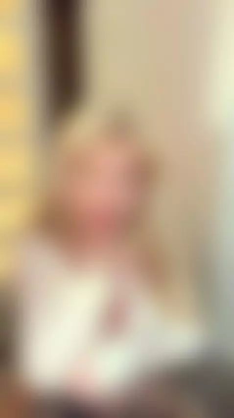 🔥 Curvy platinum blonde showing tits by tinnafox