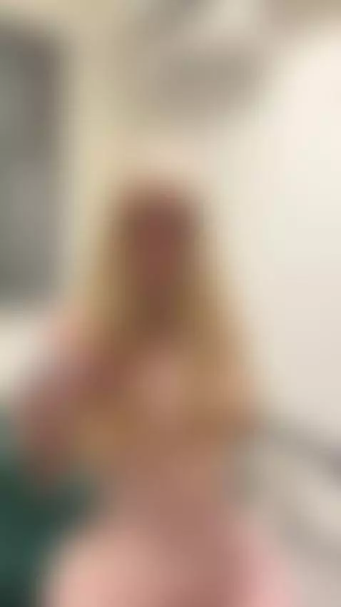 🔥 Sexy busty blonde with long hair by tinnafox