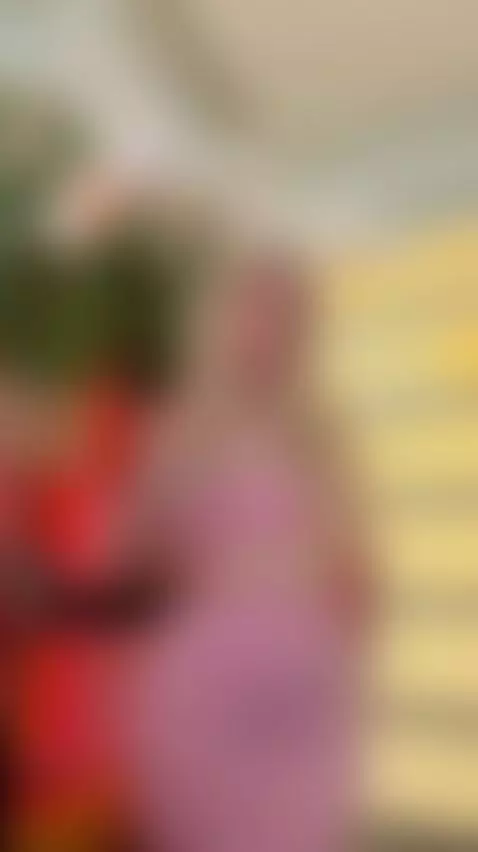 🔥 Sexy busty blonde with long hair by tinnafox