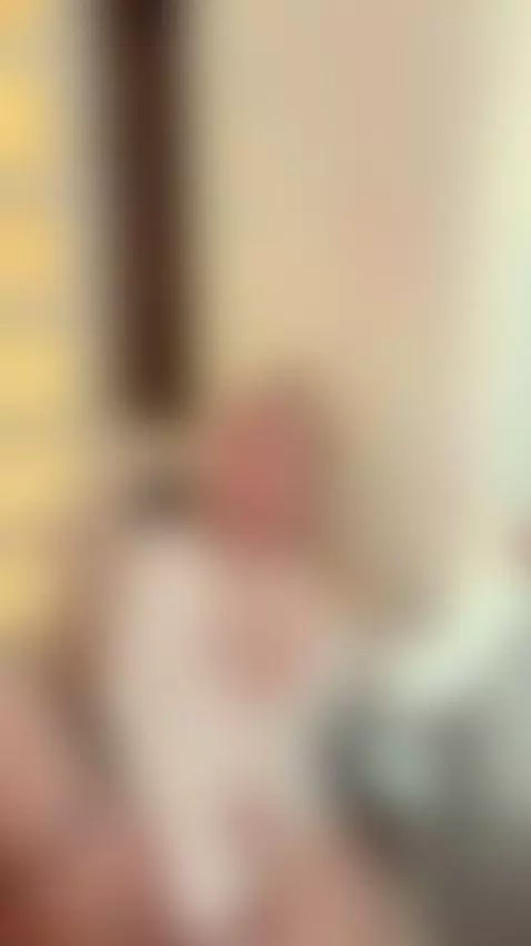 😏 Pale skin blonde with huge natural boobs by tinnafox