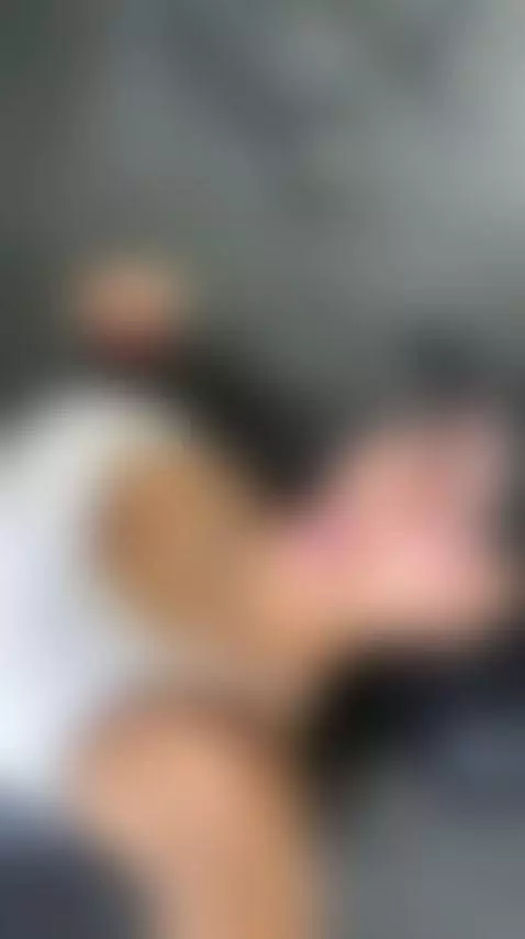 ❤️‍🔥 Hot brunette teasing with her body 😏 by mikadoll22