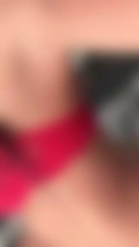 😍 Young busty seductress 😏 by mikadoll22