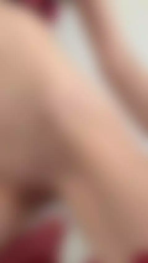 Wanna see me tease you with this wet pussy 😈? by ohhmymia