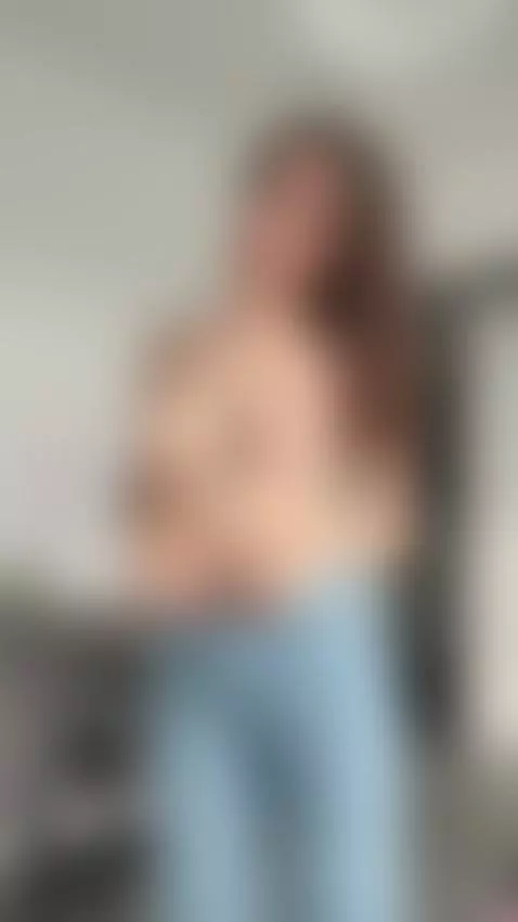 bare skin, teasing touch, slow motion by ohhmymia