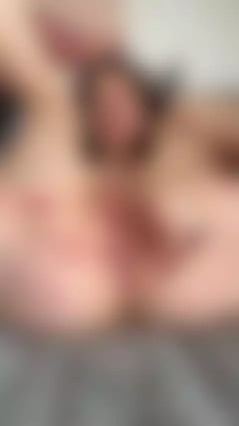 this pussy looks so open and wet right now... by ohhmymia